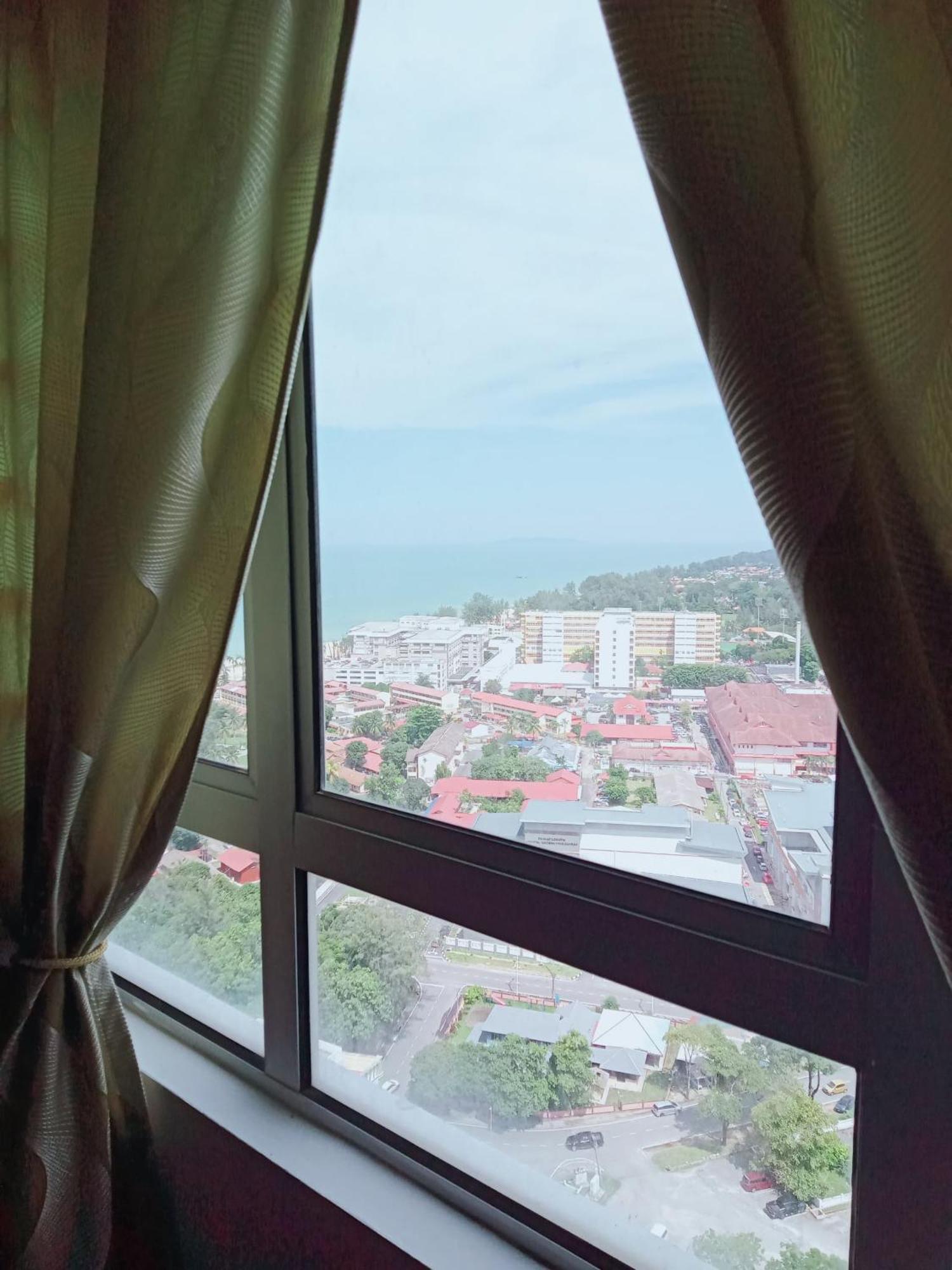 Homestay Kuala Terengganu Rose House Pantai Batu Buruk Eksteriør bilde